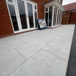 essex rear garden patio area 01